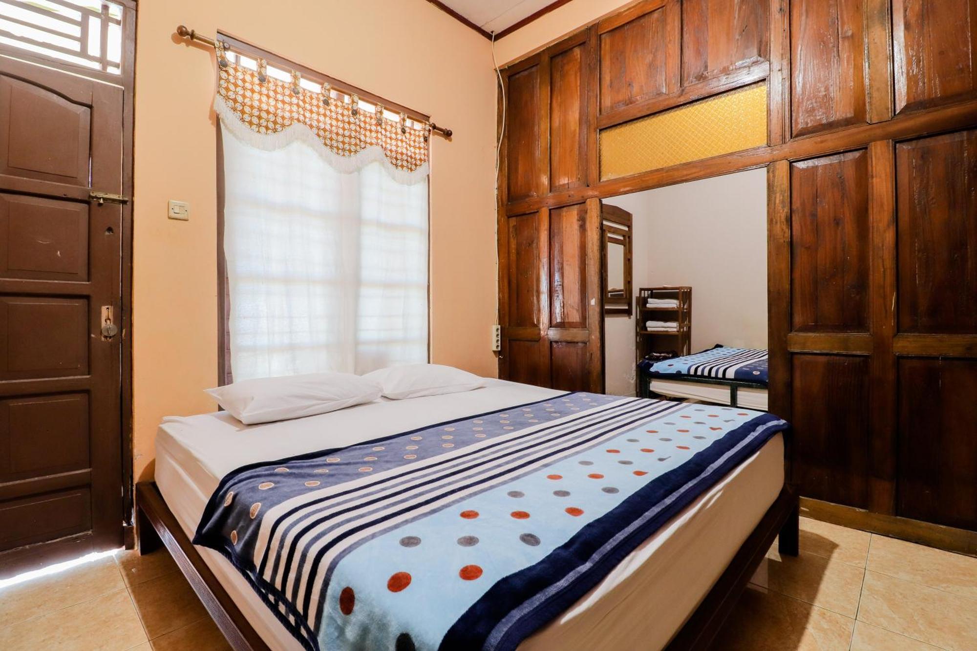 Apartamento Nurudin House Magelang Exterior foto