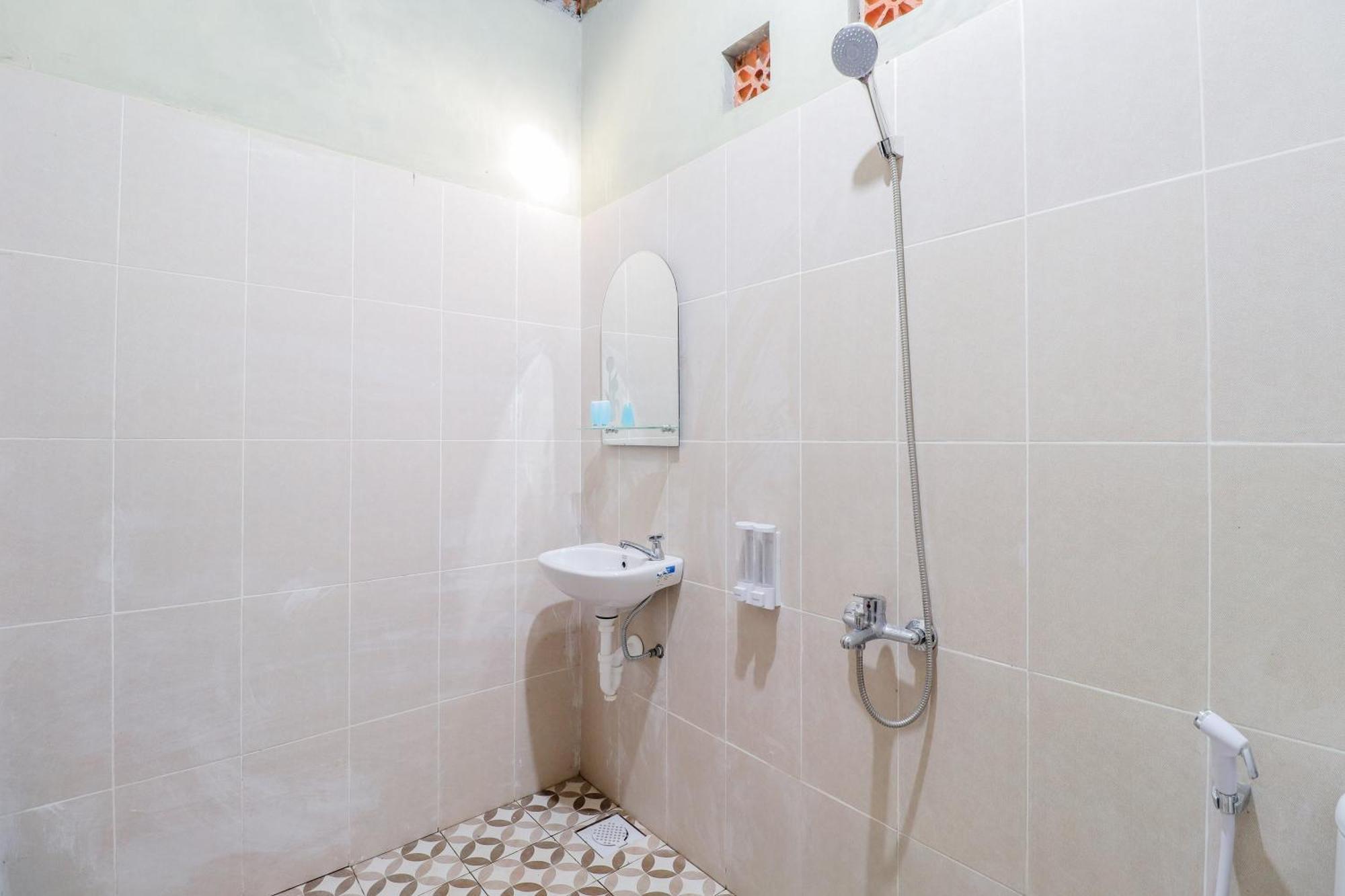 Apartamento Nurudin House Magelang Exterior foto