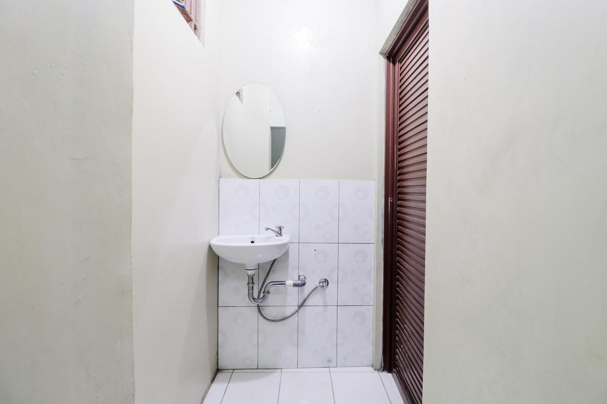 Apartamento Nurudin House Magelang Exterior foto