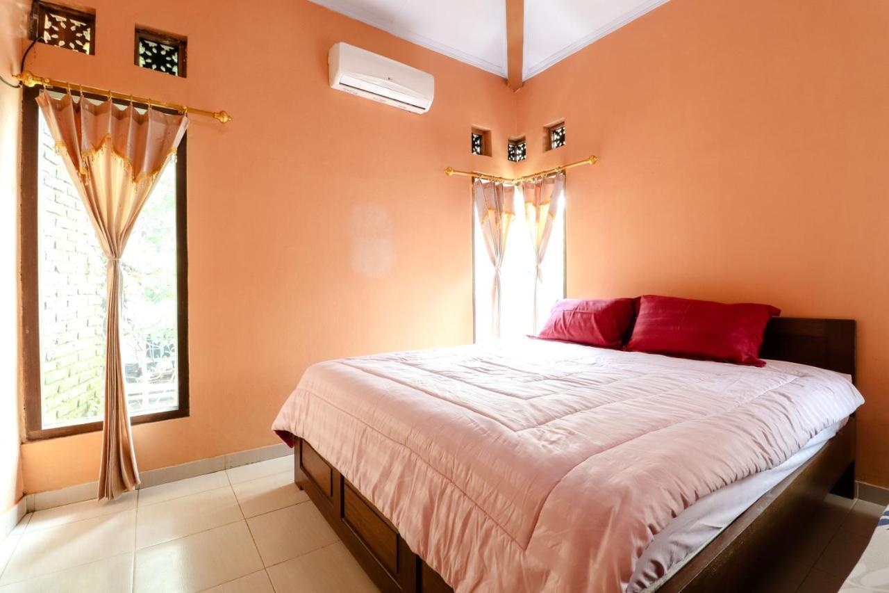 Apartamento Nurudin House Magelang Exterior foto