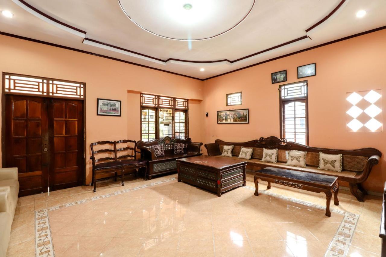 Apartamento Nurudin House Magelang Exterior foto