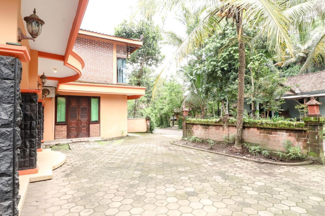Apartamento Nurudin House Magelang Exterior foto