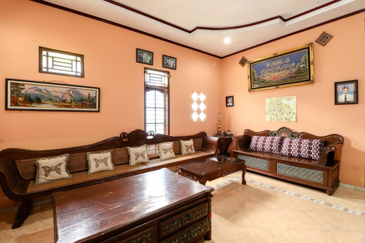 Apartamento Nurudin House Magelang Exterior foto