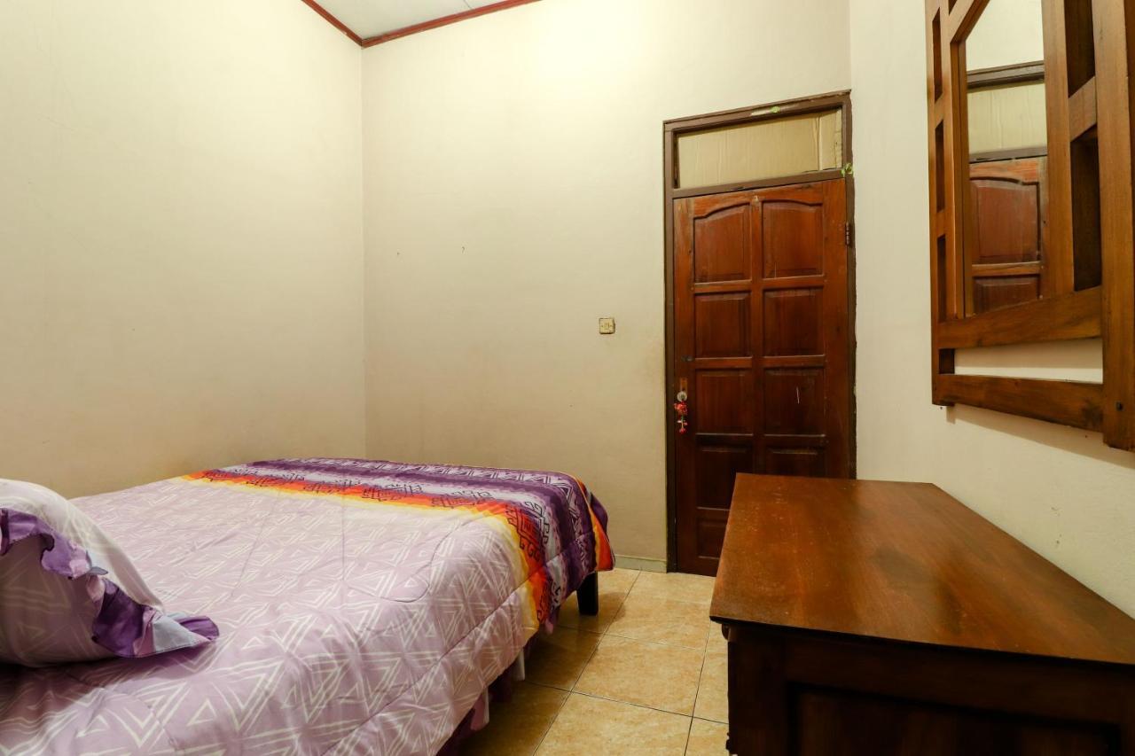 Apartamento Nurudin House Magelang Exterior foto
